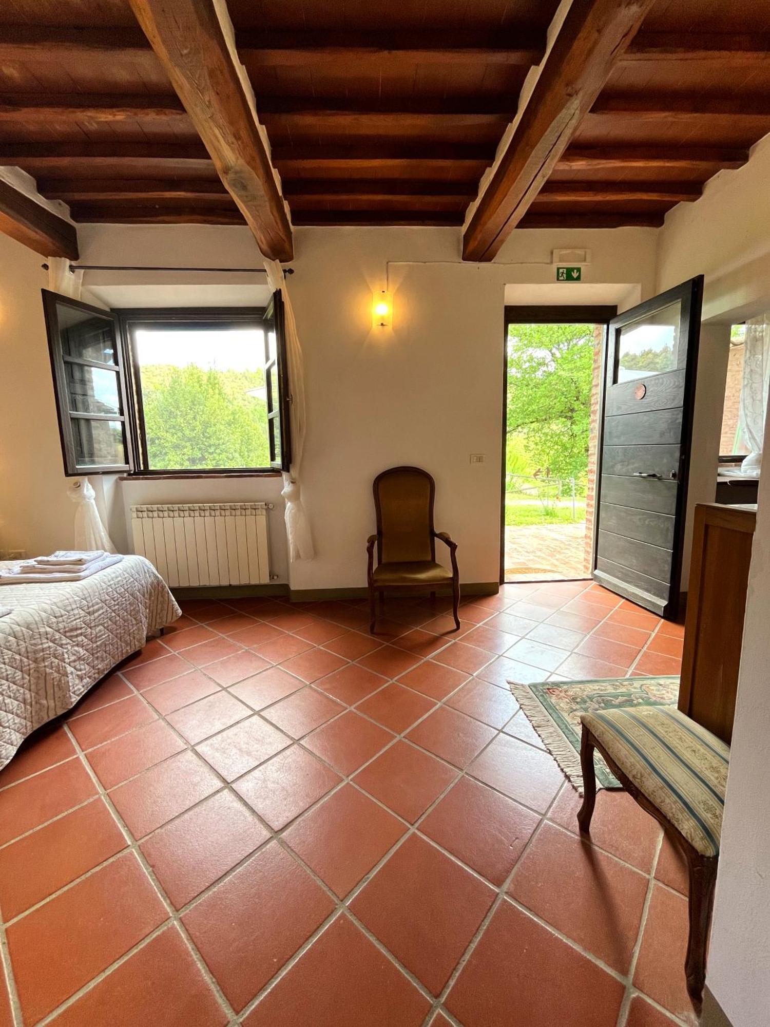 Podere Sole Trequanda Luaran gambar